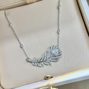 925 Sterling Silver Feather Necklace Jewelry Display