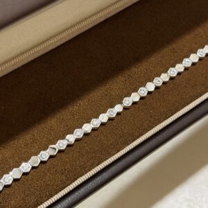 925 Sterling Silver Honeycomb Bracelet Close Up