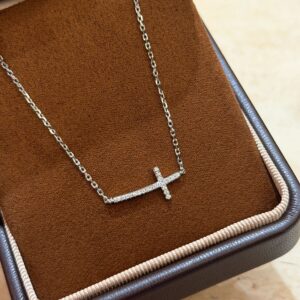 925 Sterling Silver Horizontal Cross Necklace Jewelry Display