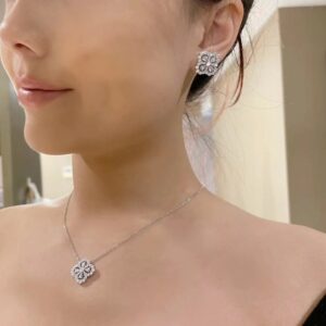 925 Sterling Silver Loop Clover Necklace Jewelry View