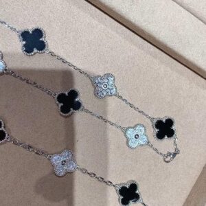 925 Sterling Silver Multi Motif Clover Necklace Jewelry Display