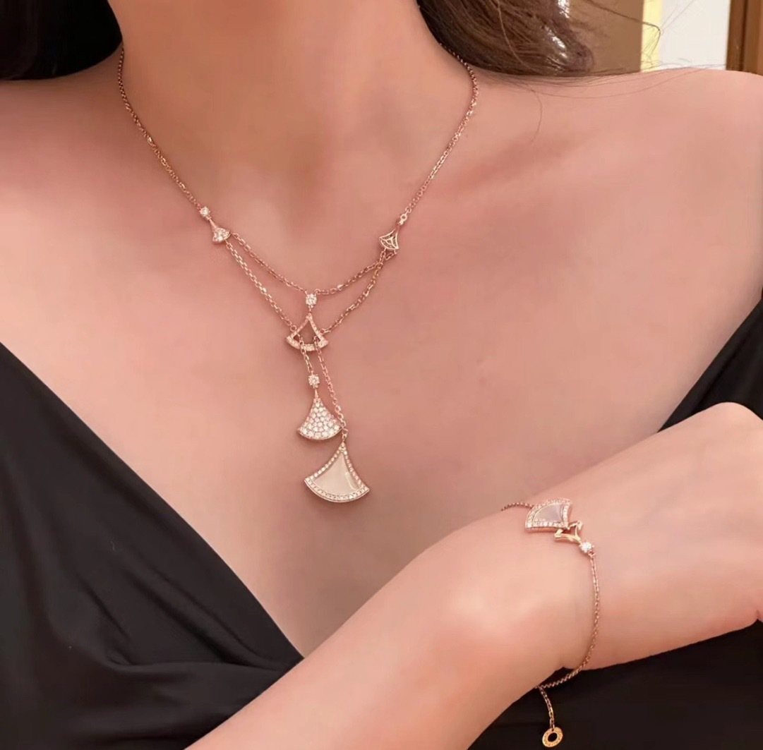 925 Sterling Silver Pleated Tassel Necklace