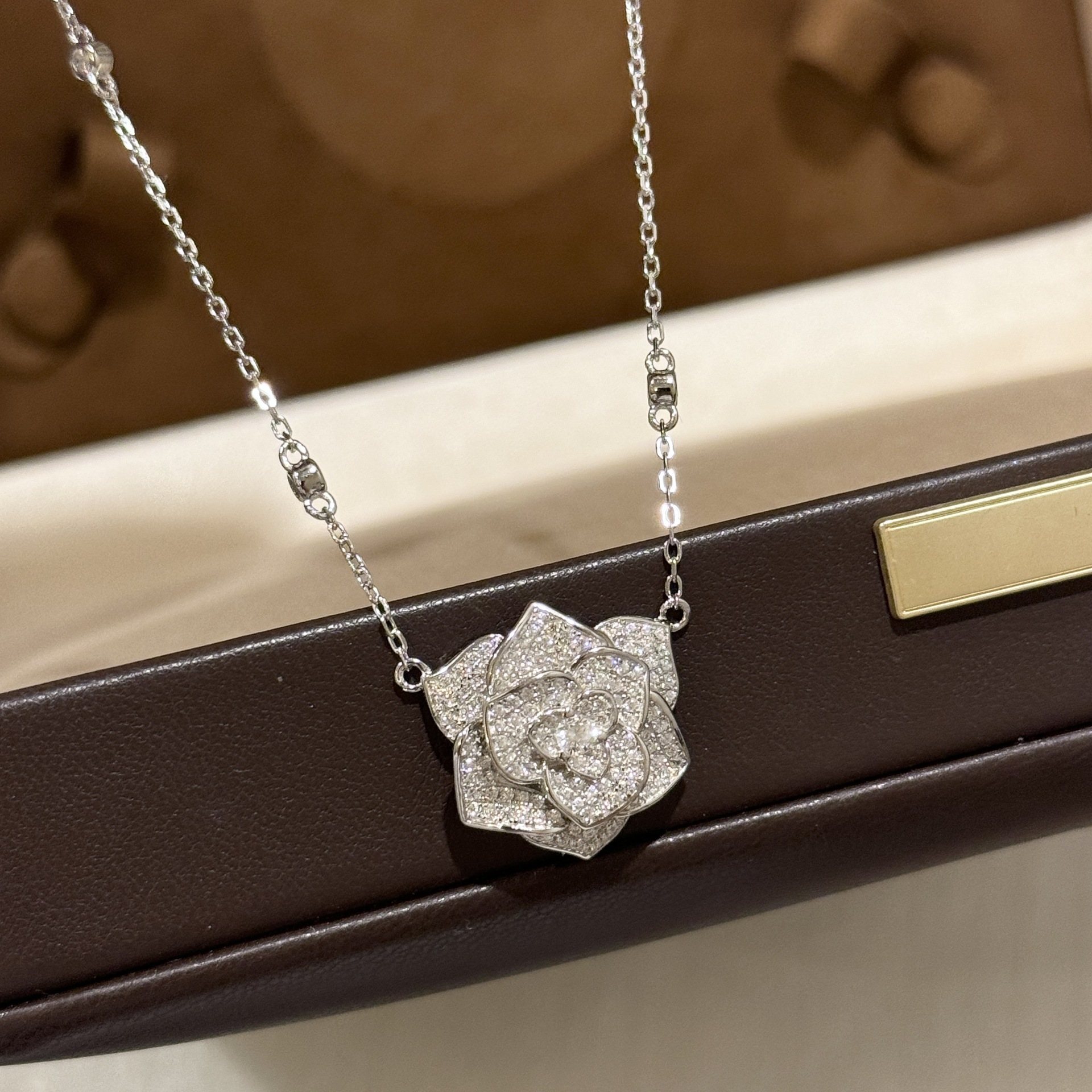 925 Sterling Silver Rose Flower Necklace