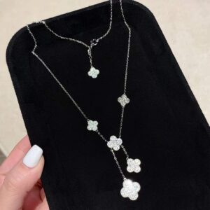 925 Sterling Silver Six Motif Clover Necklace Detail