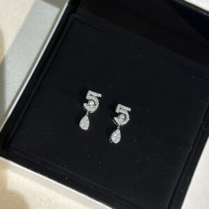 925 Sterling Silver Teardrop Necklace Set Detail