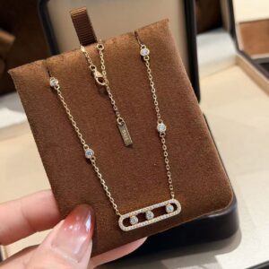 925 Sterling Silver Three Stone Sliding Necklace Close Up
