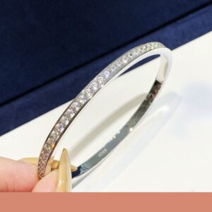 925 Sterling Silver Bezel Pave Bangle Detail