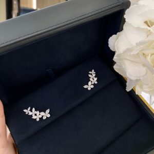 925 Sterling Silver Blossom Flower Stud Earrings Jewelry Display