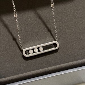 925 Sterling Silver Brushed Three Stone Sliding Necklace Close Up