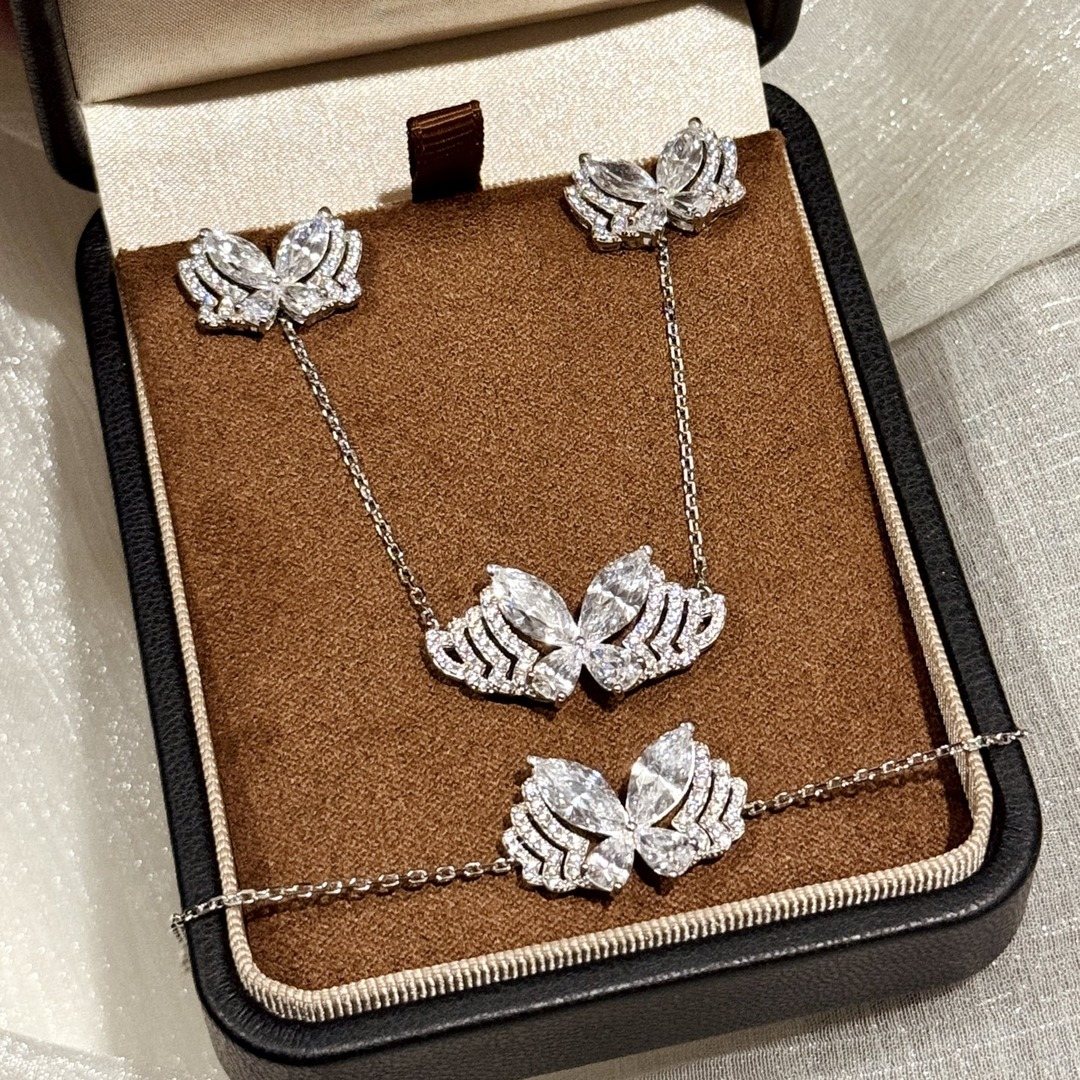 925 Sterling Silver Butterfly Marquise Stone Stud Earrings 925 Sterling Silver Butterfly Marquise Stone Stud Earrings