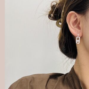 925 Sterling Silver Classic Single Stone Sliding Stud Earrings Detail