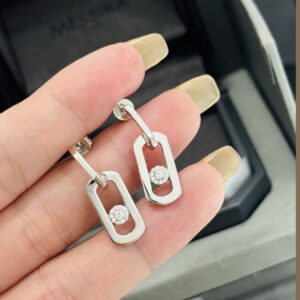 925 Sterling Silver Classic Single Stone Sliding Stud Earrings Close Up