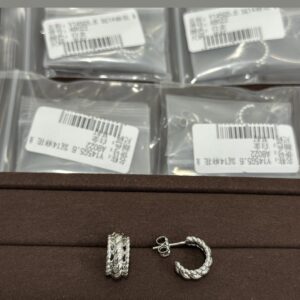 925 Sterling Silver Clover Necklace Packaging View