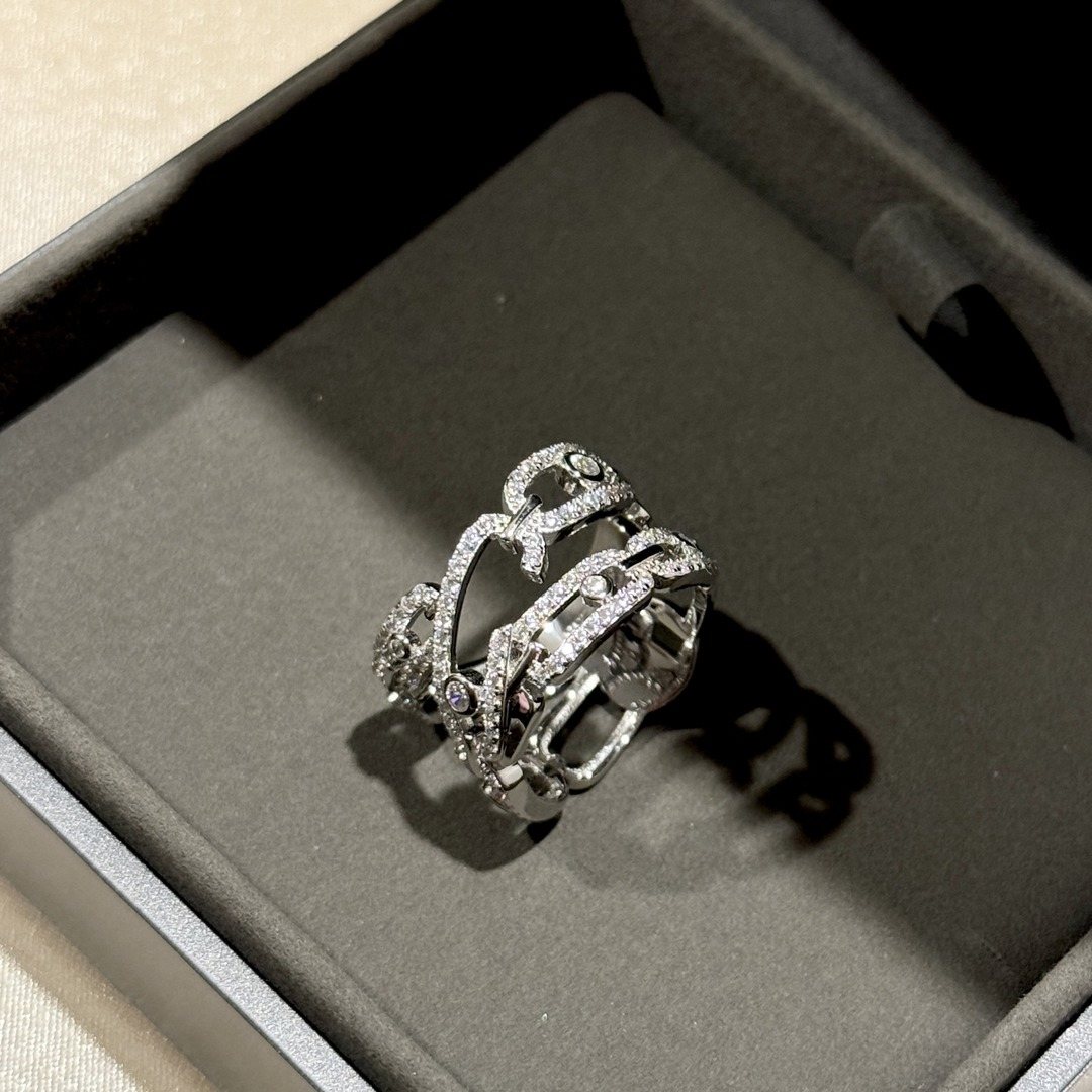 925 Sterling Silver Cross Over Pave Ring 925 Sterling Silver Cross Over Pave Ring
