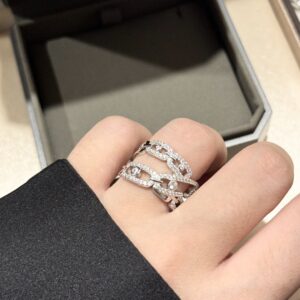 925 Sterling Silver Cross Over Pave Ring Detail
