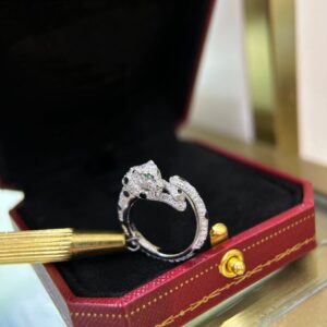 925 Sterling Silver Double Leopard Head Ring Close Up