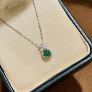 925 Sterling Silver Emerald Butterfly Necklace Close Up