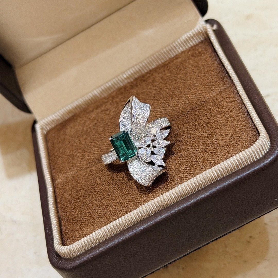 925 Sterling Silver Emerald Butterfly Ring 925 Sterling Silver Emerald Butterfly Ring