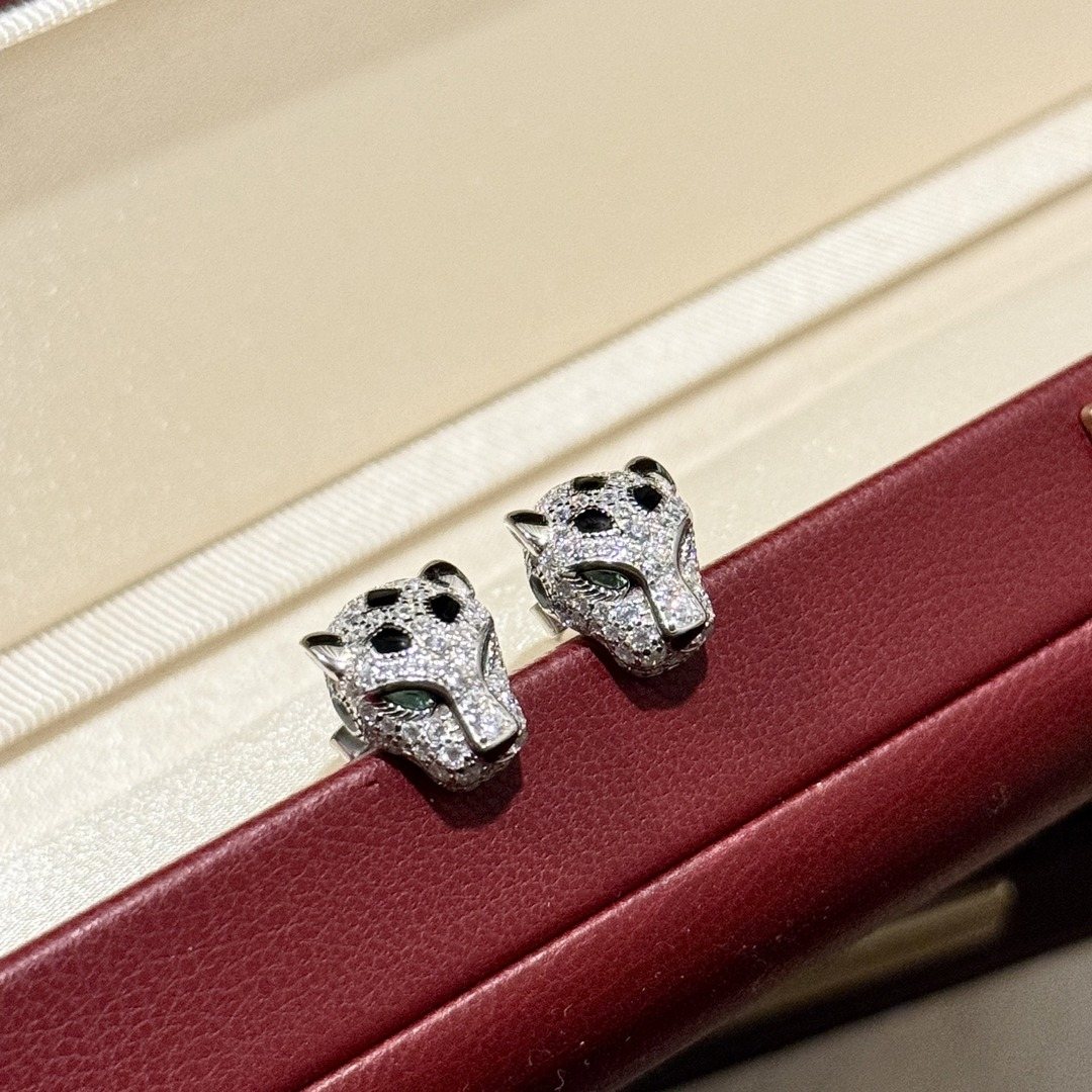 925 Sterling Silver Emerald Stone Stud Earrings 925 Sterling Silver Emerald Stone Stud Earrings