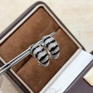 925 Sterling Silver Enamel Color Stone Ear Cuff Lifestyle View