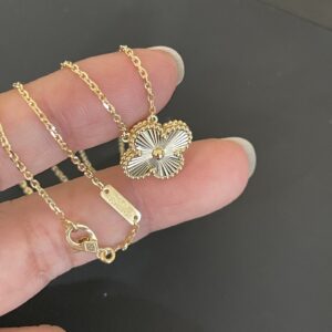 925 Sterling Silver Engraved Clover Necklace Close Up