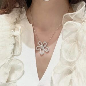 925 Sterling Silver Flower Necklace Packaging View