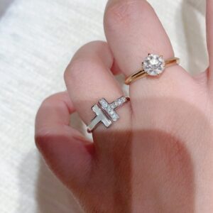 925 Sterling Silver High Sparkle Stone Ring Jewelry Display