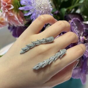925 Sterling Silver Knot Fashion Bangle Detail