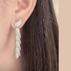 925 Sterling Silver Knot Fashion Bangle Lifestyle View