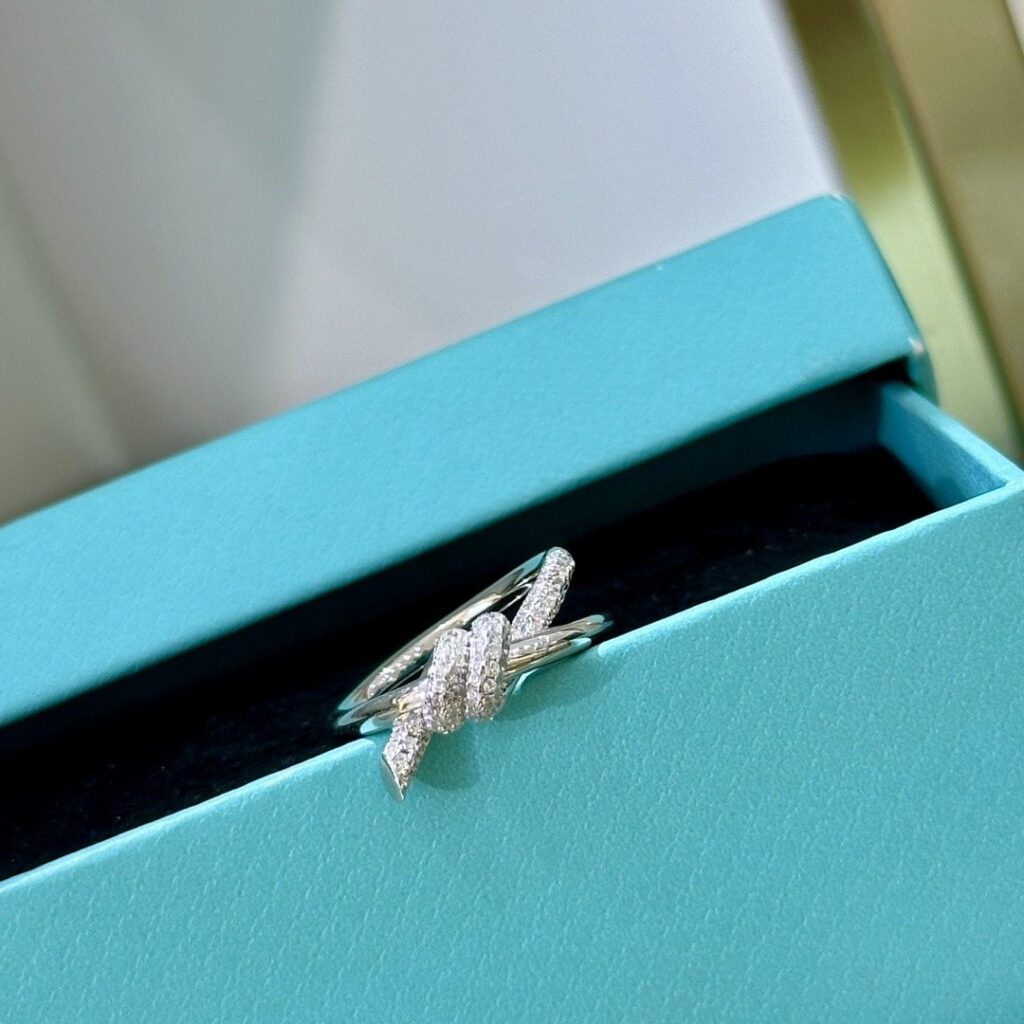 925 Sterling Silver Knot Setting Pave Ring Wholesale