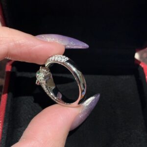 925 Sterling Silver Leopard Head Ring Close Up