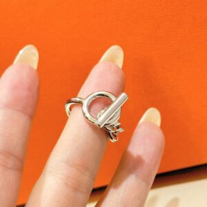 925 Sterling Silver Link Ring Jewelry Display