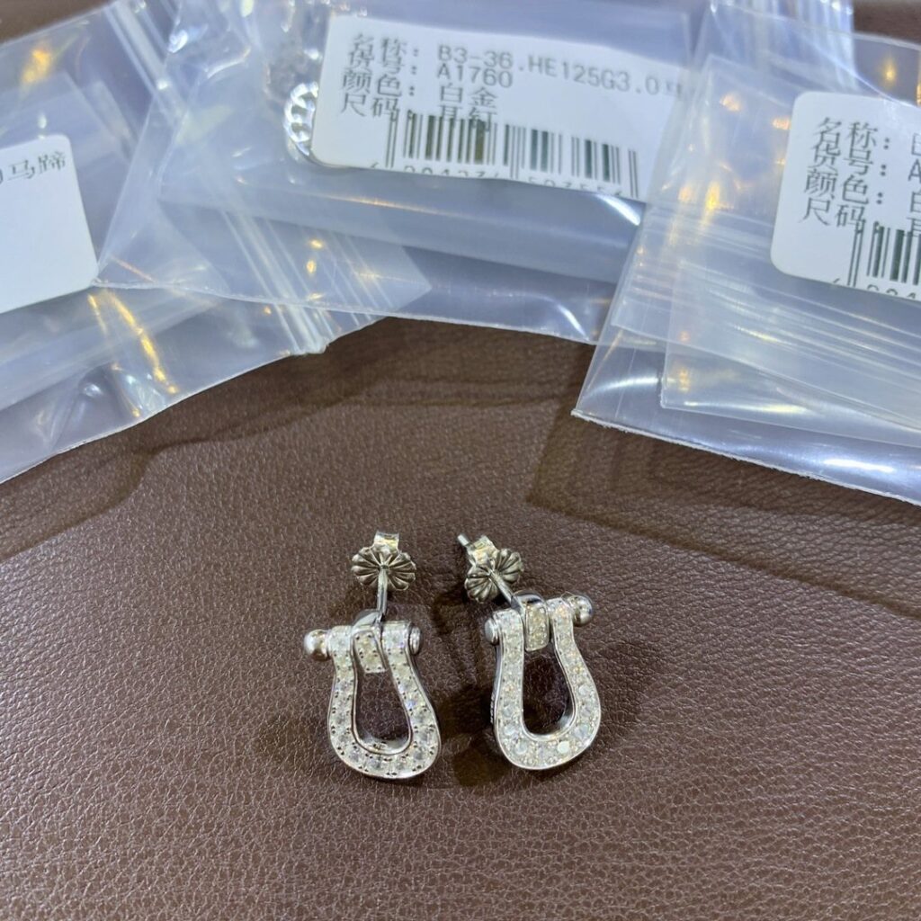 925 Sterling Silver Mini Pave Horsebit Stud Earrings Wholesale