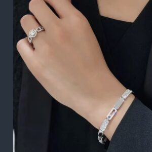 925 Sterling Silver Minimal Single Stone Sliding Bracelet Detail