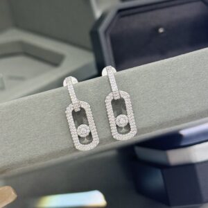 925 Sterling Silver Minimal Single Stone Sliding Stud Earrings Close Up