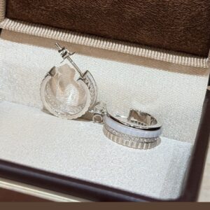 925 Sterling Silver Minimal Stud Earrings Jewelry Display