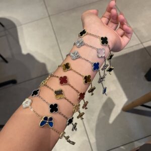 925 Sterling Silver Mixed Color Clover Bracelet Packaging View