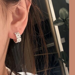 925 Sterling Silver Openwork Link Ear Cuff Jewelry Display