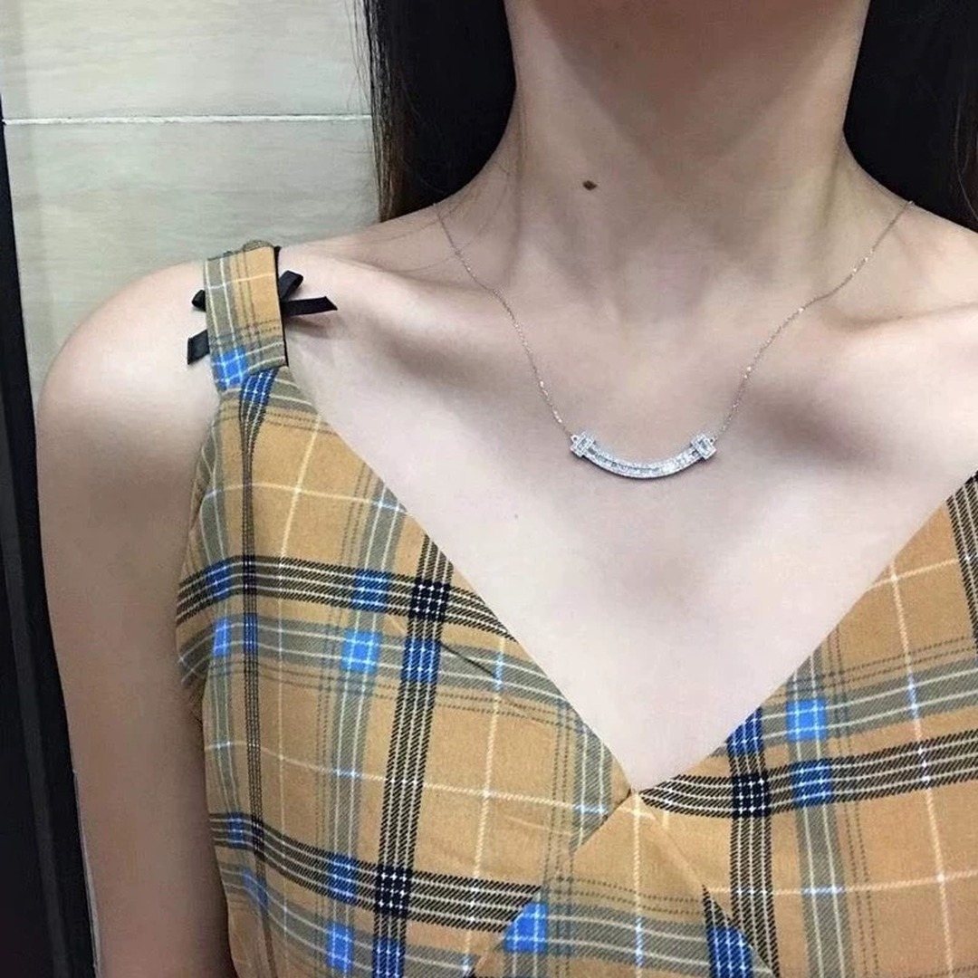 925 Sterling Silver Pave Baguette Stone Necklace 925 Sterling Silver Pave Baguette Stone Necklace