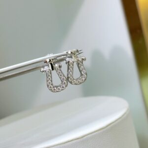 925 Sterling Silver Pave Horsebit Stud Earrings Jewelry Display