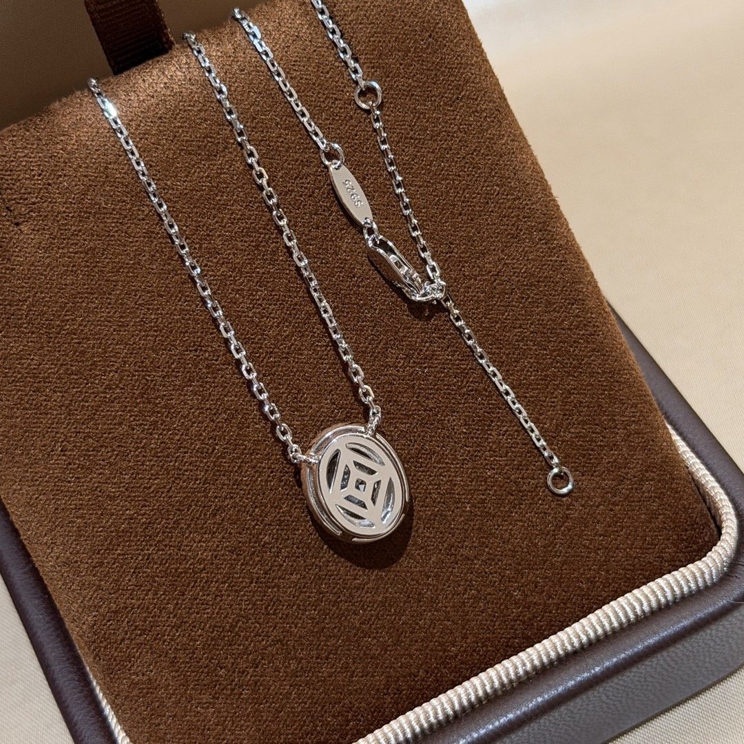 925 Sterling Silver Pave Oval Link Necklace 925 Sterling Silver Pave Oval Link Necklace