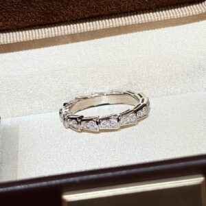925 Sterling Silver Pave Serpent Ring Detail