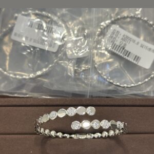 925 Sterling Silver Pave Stone Ring Close Up
