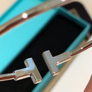 925 Sterling Silver Pave T Shape Bangle Close Up