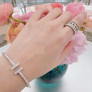 925 Sterling Silver Pave T Shape Bangle Jewelry Display