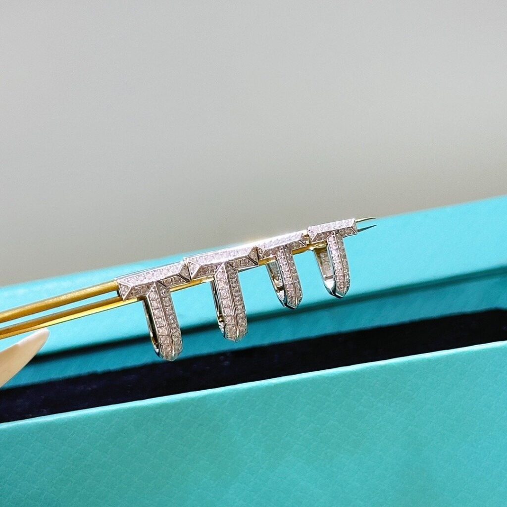 925 Sterling Silver Pave T Shape Stud Earrings Wholesale