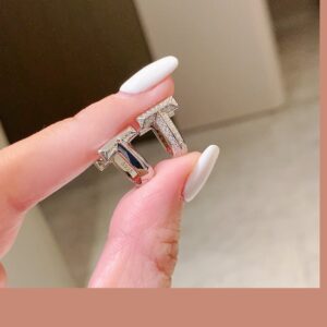 925 Sterling Silver Pave T Shape Stud Earrings Jewelry Display
