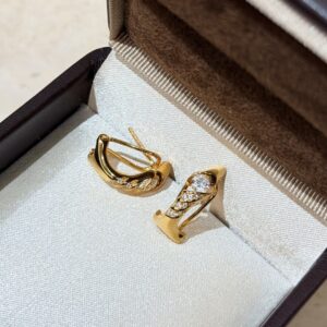 925 Sterling Silver Screw Stud Earrings Jewelry Display