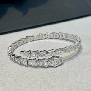 925 Sterling Silver Serpent Bangle Detail
