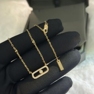 925 Sterling Silver Single Stone Necklace Detail